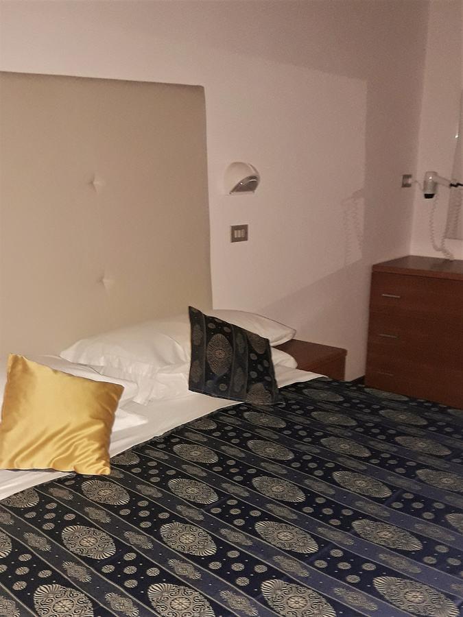 Hotel Venus 리치오네 외부 사진