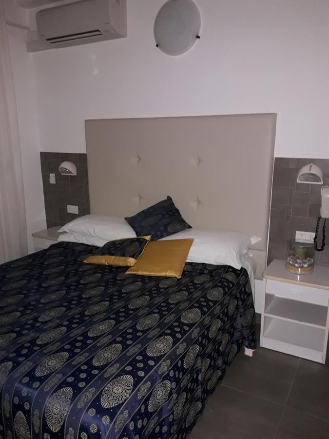 Hotel Venus 리치오네 외부 사진